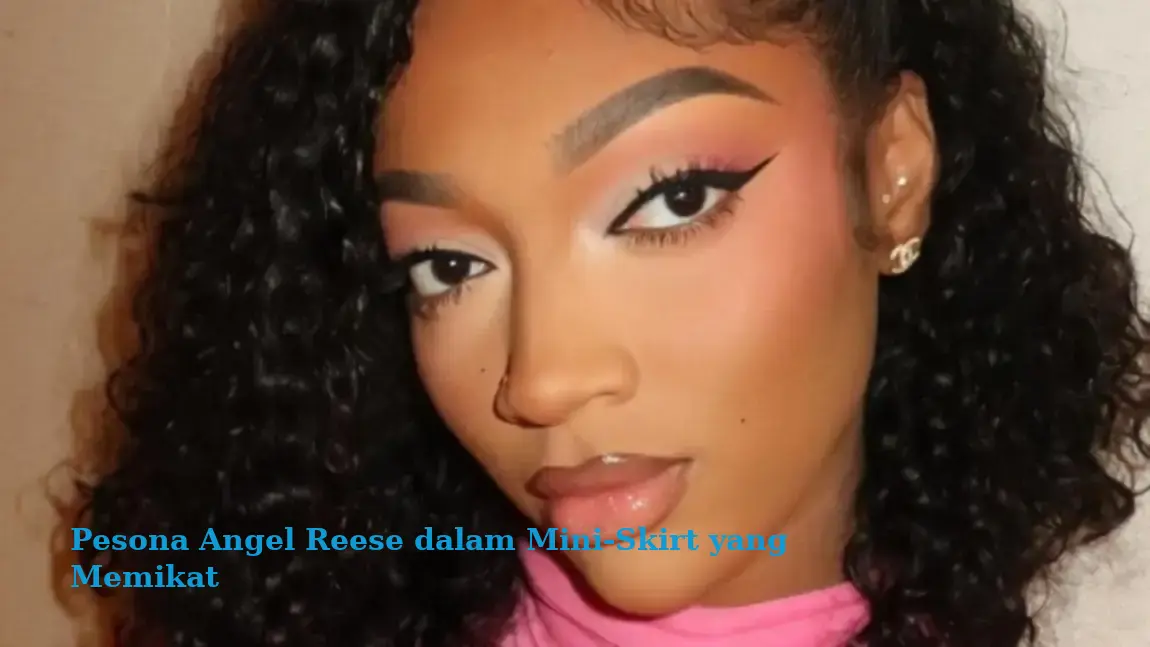 Pesona Angel Reese dalam Mini-Skirt yang Memikat