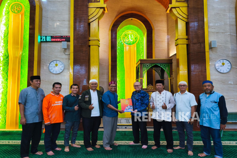 wisata halal - ilustrasi berita Masjid Pantai Jembrana Diharapkan Menjadi Magnet Wisata Halal dan Sentra Ekonomi…