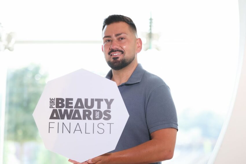 elastik skin - ilustrasi berita Dukung ElastiK° Skin, Produk Lokal Irlandia Utara di Ajang Pure Beauty 2026 — Elastik…
